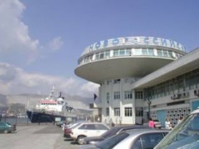 Оползень ускорил запуск парома Сочи-Новороссийск 